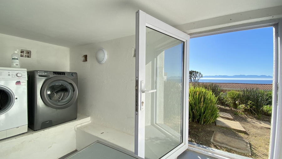 3 Bedroom Property for Sale in Murdock Valley Western Cape